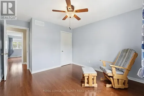 578 Devonwood Circle Ottawa ON K1T 4E6