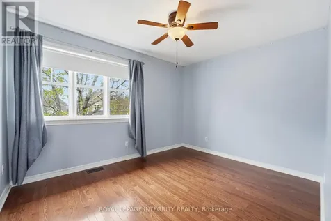 578 Devonwood Circle Ottawa ON K1T 4E6