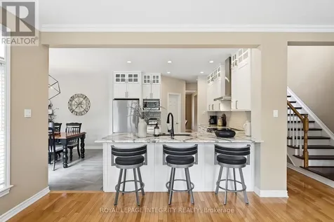 578 Devonwood Circle Ottawa ON K1T 4E6