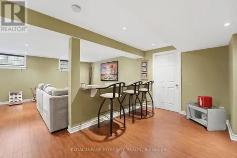 578 Devonwood Circle Ottawa ON K1T 4E6