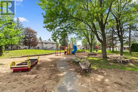 1408 Ballard Crescent Ottawa ON K1B 4Y0
