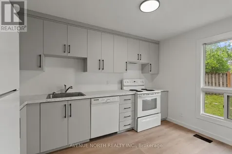 1408 Ballard Crescent Ottawa ON K1B 4Y0