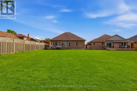 45 Treadwell Street Aylmer ON N5H 3B7