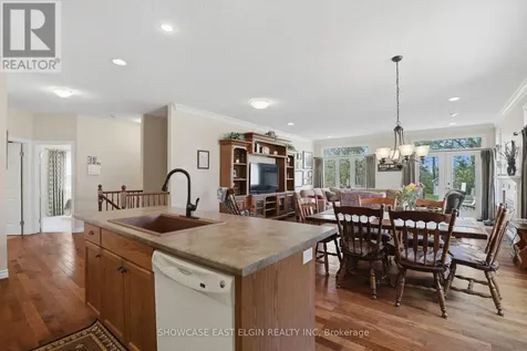 45 Treadwell Street Aylmer ON N5H 3B7