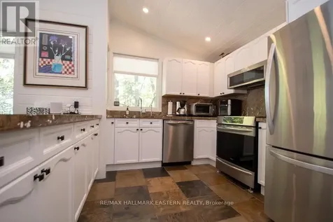 33 Pineway Court Trent Lakes ON K0L 1J0