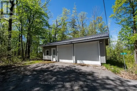 33 Pineway Court Trent Lakes ON K0L 1J0