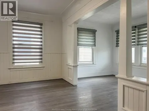 1842 Drouillard Windsor ON N8W 3X5