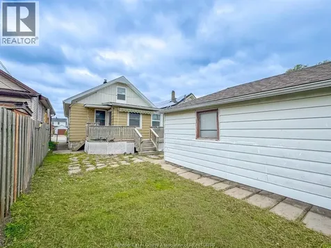 1842 Drouillard Windsor ON N8W 3X5