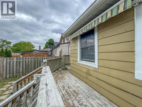 1842 Drouillard Windsor ON N8W 3X5