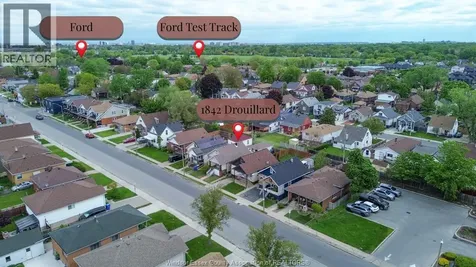 1842 Drouillard Windsor ON N8W 3X5