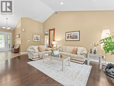 26 Golfview Kingsville ON N9Y 4E3