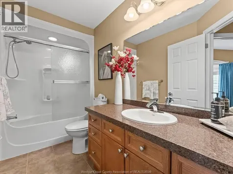 26 Golfview Kingsville ON N9Y 4E3