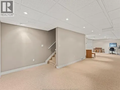 26 Golfview Kingsville ON N9Y 4E3