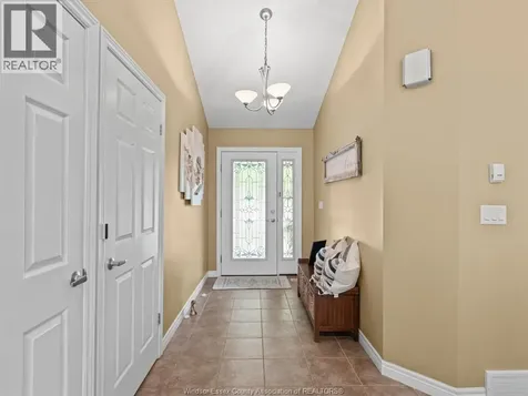 26 Golfview Kingsville ON N9Y 4E3