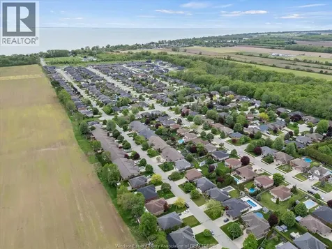 26 Golfview Kingsville ON N9Y 4E3