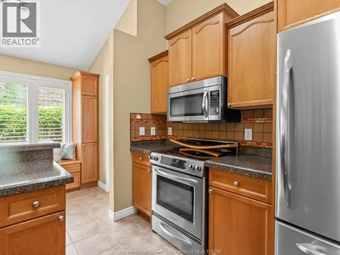 26 Golfview Kingsville ON N9Y 4E3