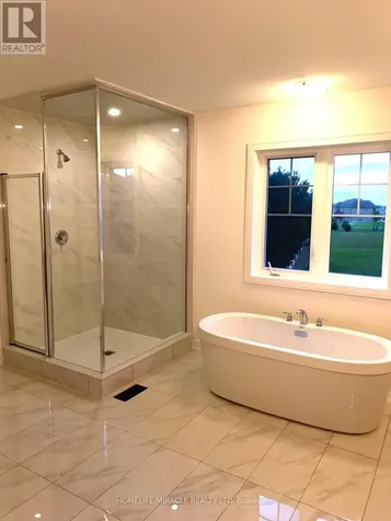 335 Reg Harrison Trail Newmarket (glenway Estates) ON L3X 0M2
