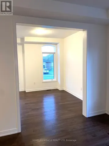 335 Reg Harrison Trail Newmarket (glenway Estates) ON L3X 0M2