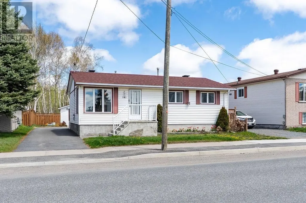 141 Main St E Chelmsford ON P0M 1L0