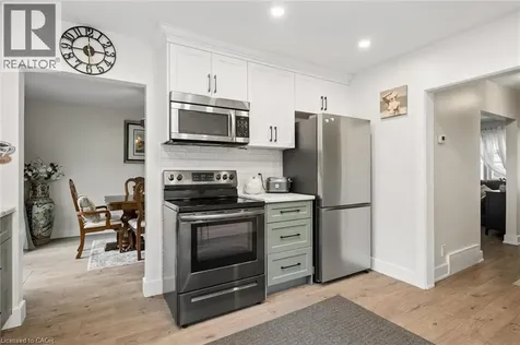 786 Stirling Avenue South Kitchener ON N2M 3K3