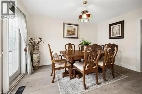 786 Stirling Avenue South Kitchener ON N2M 3K3