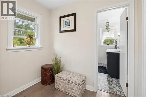 786 Stirling Avenue South Kitchener ON N2M 3K3