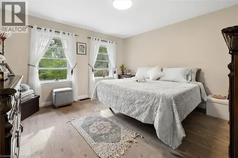 786 Stirling Avenue South Kitchener ON N2M 3K3