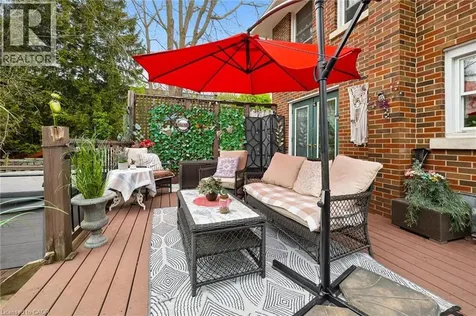 786 Stirling Avenue South Kitchener ON N2M 3K3
