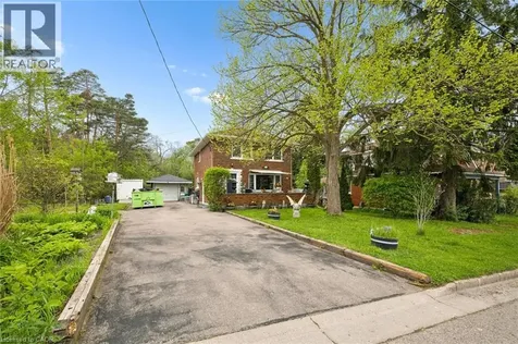 786 Stirling Avenue South Kitchener ON N2M 3K3
