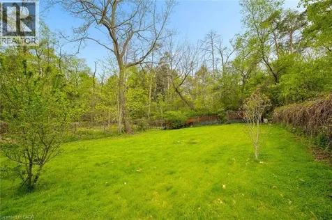 786 Stirling Avenue South Kitchener ON N2M 3K3