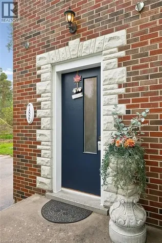 786 Stirling Avenue South Kitchener ON N2M 3K3