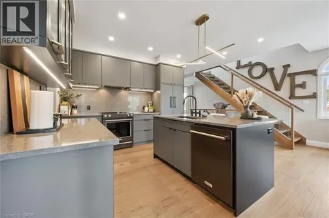 3 Queensbrook Crescent Cambridge ON N1S 0E5