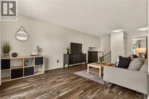 52 Latzer Crescent Brantford ON N3V 1E1