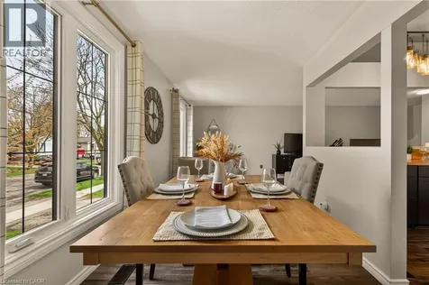 52 Latzer Crescent Brantford ON N3V 1E1