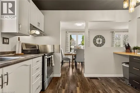 52 Latzer Crescent Brantford ON N3V 1E1