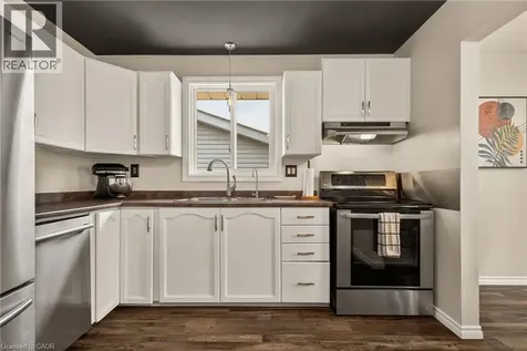 52 Latzer Crescent Brantford ON N3V 1E1