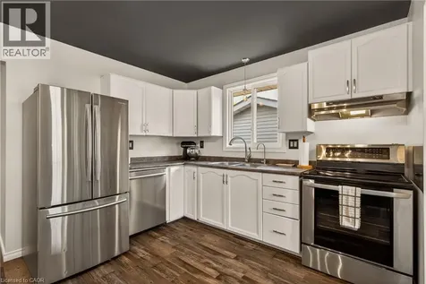 52 Latzer Crescent Brantford ON N3V 1E1