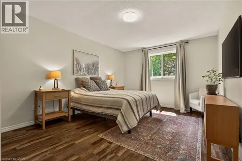 52 Latzer Crescent Brantford ON N3V 1E1