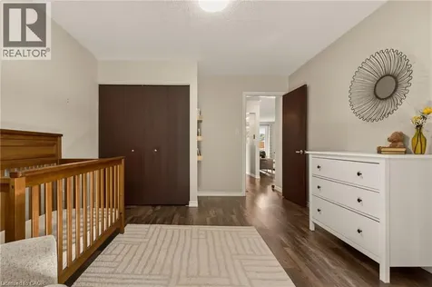 52 Latzer Crescent Brantford ON N3V 1E1