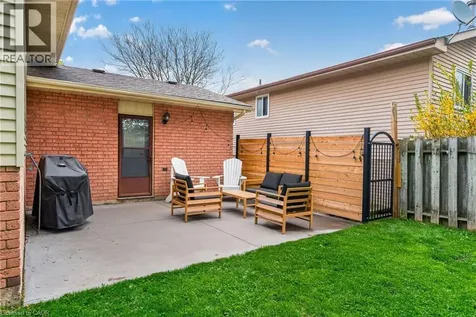 52 Latzer Crescent Brantford ON N3V 1E1