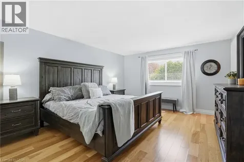 1 Oakmeadow Place St. Catharines ON L2N 5X6