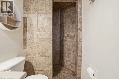 1 Oakmeadow Place St. Catharines ON L2N 5X6