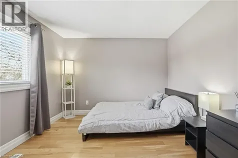 1 Oakmeadow Place St. Catharines ON L2N 5X6