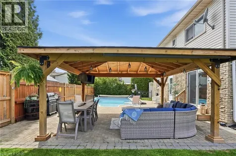 1 Oakmeadow Place St. Catharines ON L2N 5X6