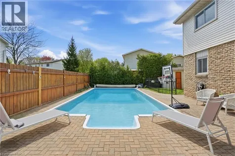 1 Oakmeadow Place St. Catharines ON L2N 5X6