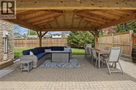 1 Oakmeadow Place St. Catharines ON L2N 5X6
