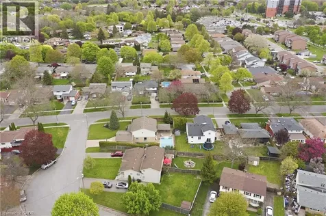 1 Oakmeadow Place St. Catharines ON L2N 5X6