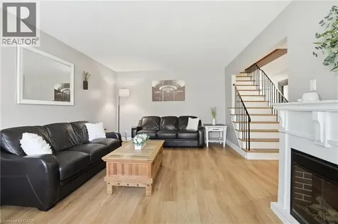 1 Oakmeadow Place St. Catharines ON L2N 5X6