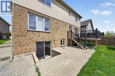 9128 Hendershot Boulevard Niagara Falls ON L2H 0E3