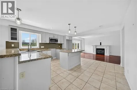 9128 Hendershot Boulevard Niagara Falls ON L2H 0E3